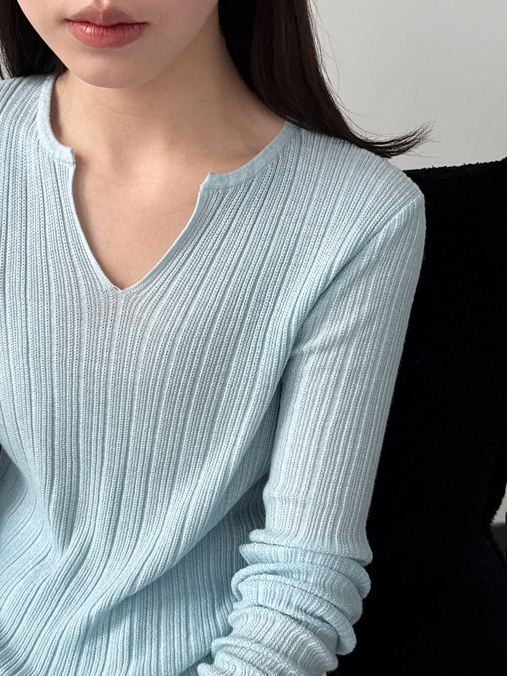 Pit strip knitted sweater women's spring new thin niche bottoming shirt with top T-shirt