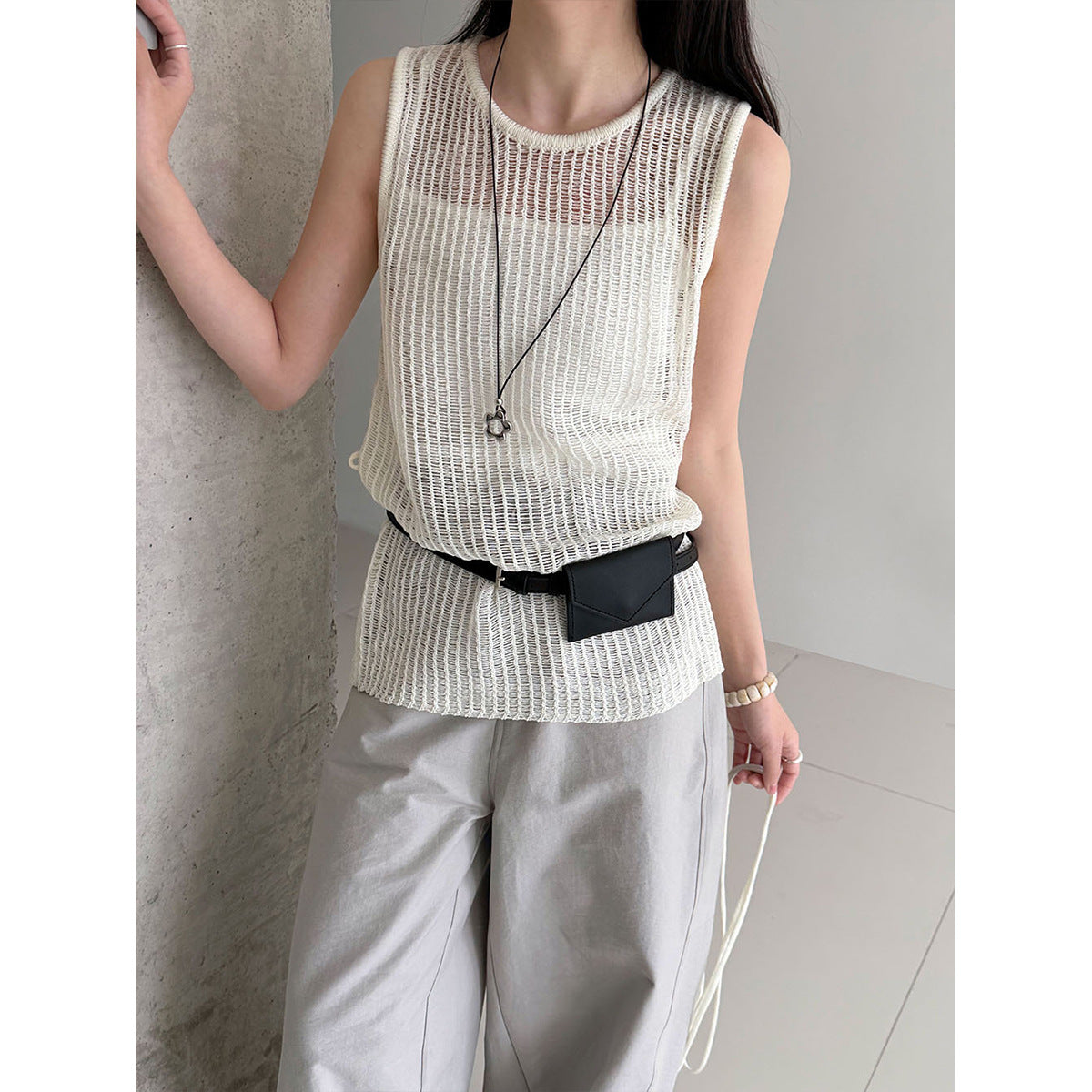 Design sense hollow strap drape knitted vest women