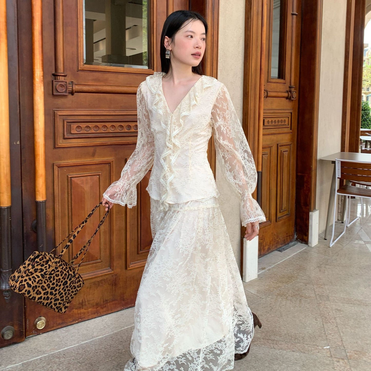 Hollow ruffle edge design embroidered lace shirt
