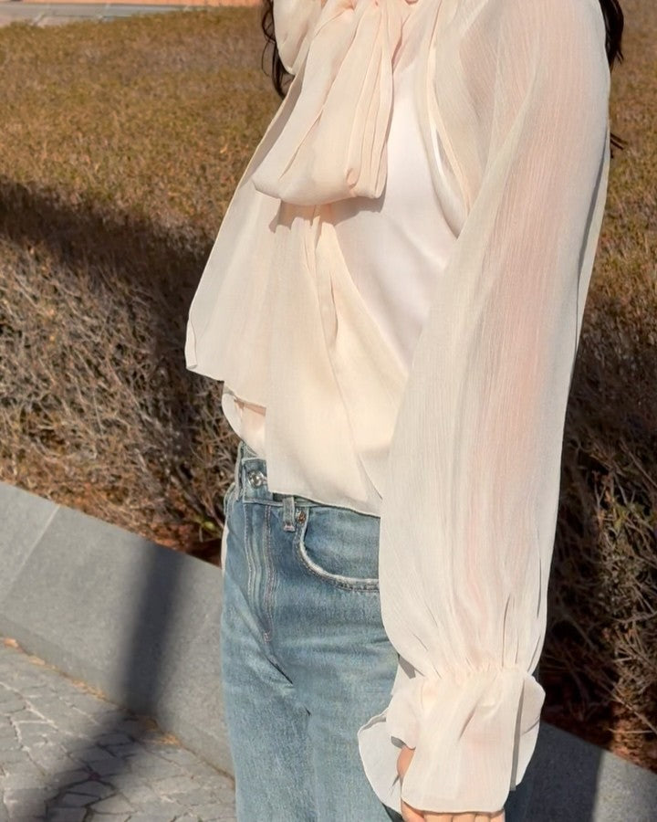 Loose Commuter Thin Lace-Up Shirt