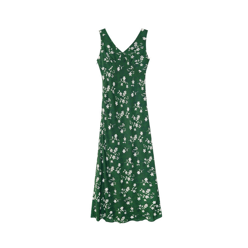 Slim-fitting lines and beautiful floral V-neck sleeveless dress