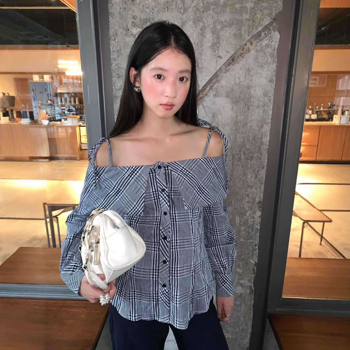 Vintage age-reducing ruffle edge striped long-sleeved suspender shirt