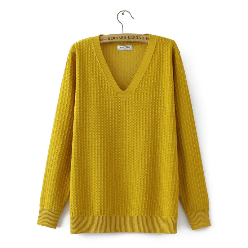 Women's Wavy Pattern V-Neck Sweater