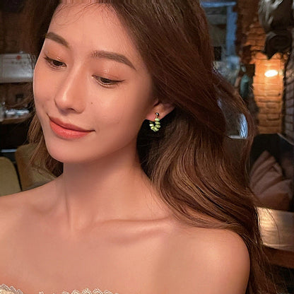 Green earrings New stud earrings Tide light luxury earrings High-end niche design Earrings Temperament Women's Summer