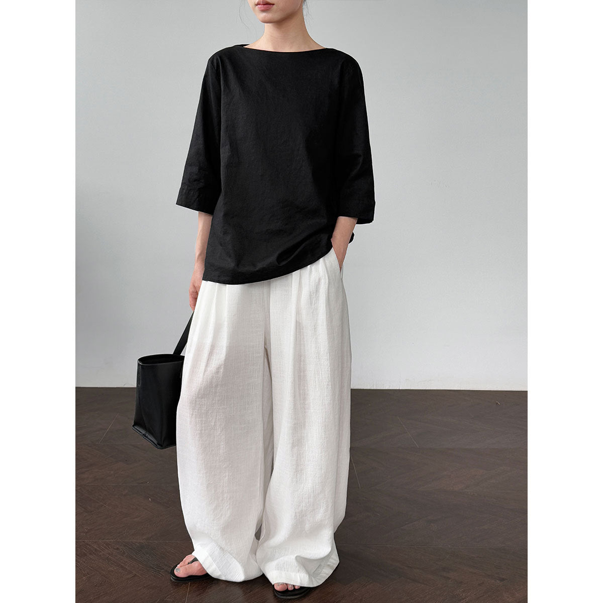 Simple and high-end one-word collar seven-quarter sleeve T-shirt women's summer new casual cotton and linen top shirt