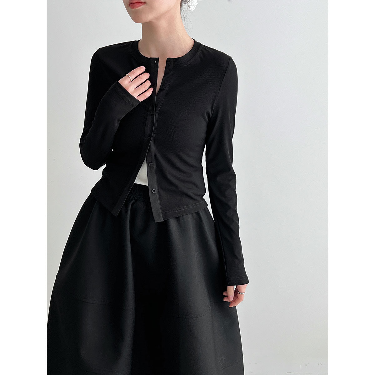 Simple design single-breasted slim-fitting knitted T-shirt bottoming shirt for women to wear thin long-sleeved cardigan