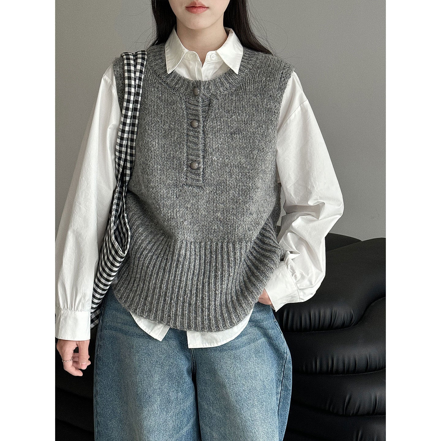 Korean simple style, stacked with versatile knitted vest