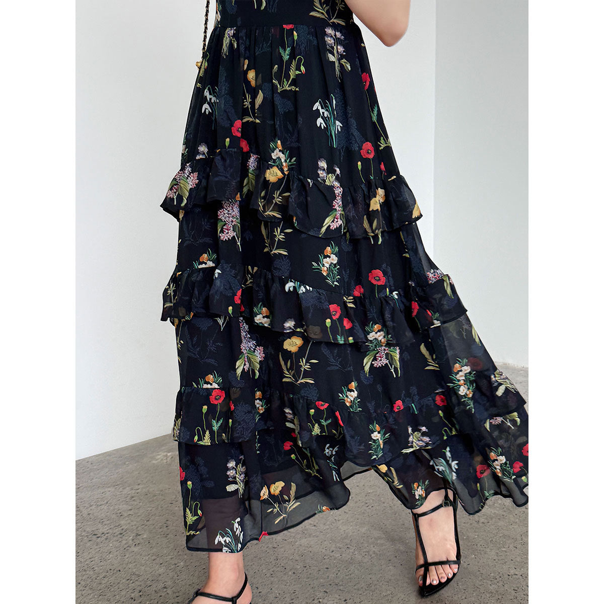 French elegant blended floral V-neck sundress women's summer new waist lace sundress