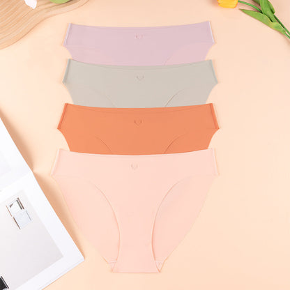Traceless fitness underwear women's low-rise ice silk briefs pure cotton crotch breathable quick-drying sports underwear women