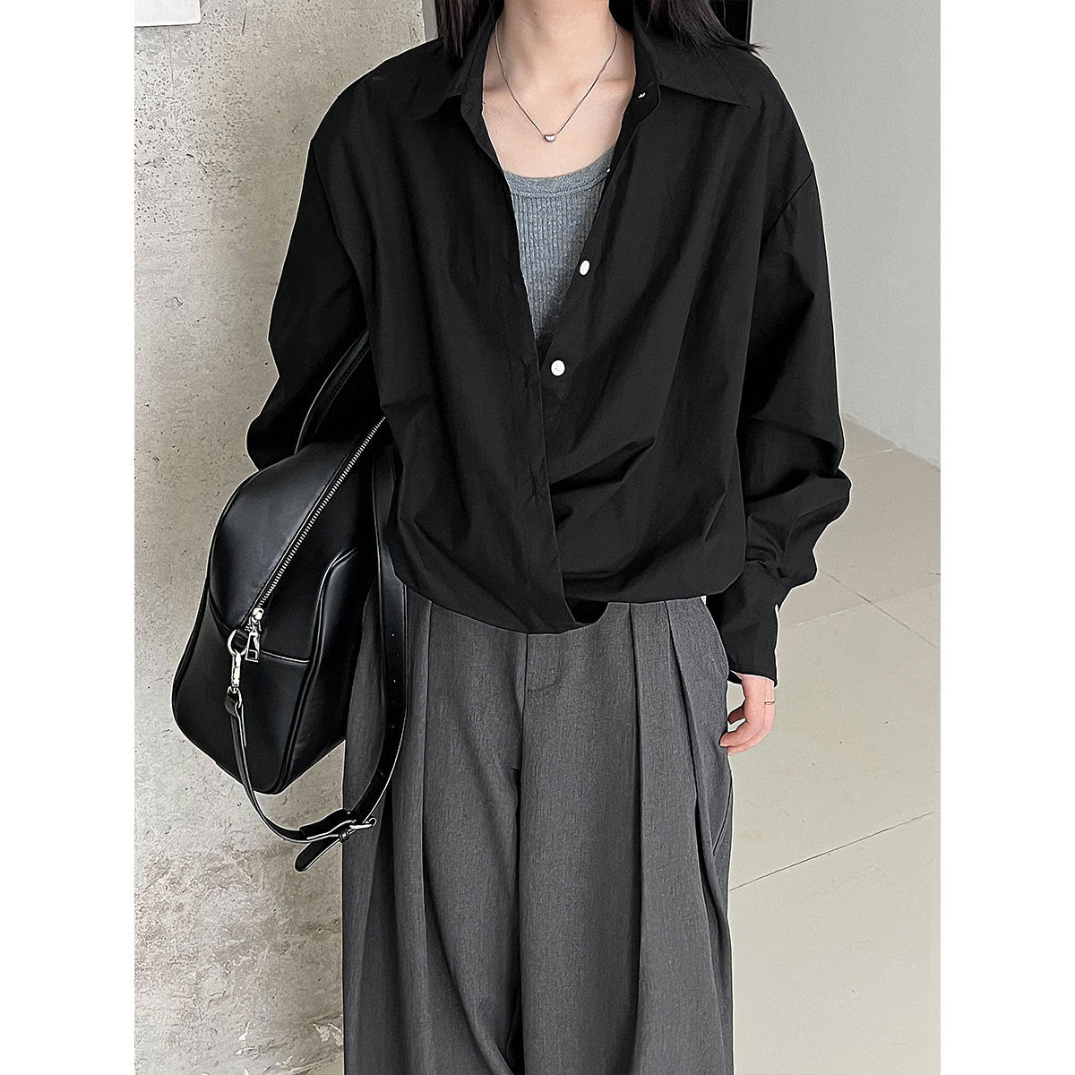 Korean high-texture large V-neck stacked shirt women's autumn lazy design hem waist shirt