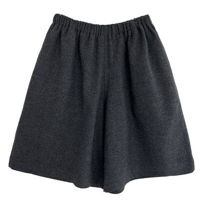 Minimalistautum woolen wide-leg shorts for women cover the cross slimming lookhalf length pants loose feeling boot pants