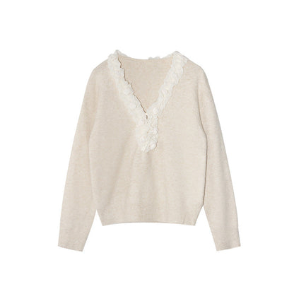 Sweet age-reducing V-neck loose sweater with fungus edge
