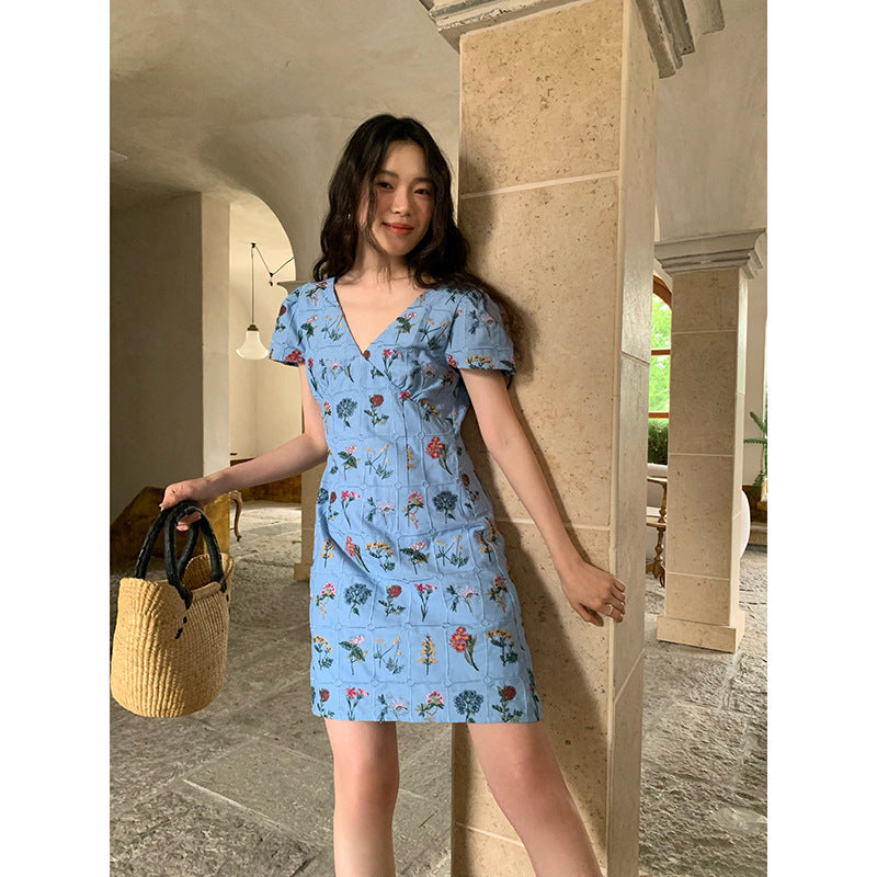 Mori cute age-reducing medium and long embroidered dress