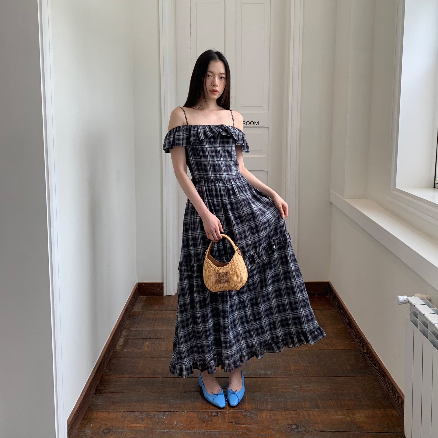 Plaid ruffle edge one-word shoulder suspender dress