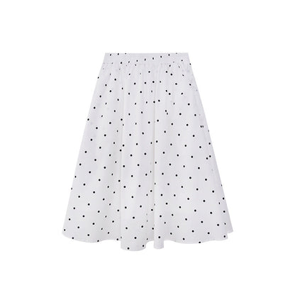 Xiaoqing dear, sweet age-reducing floral a-word skirt.