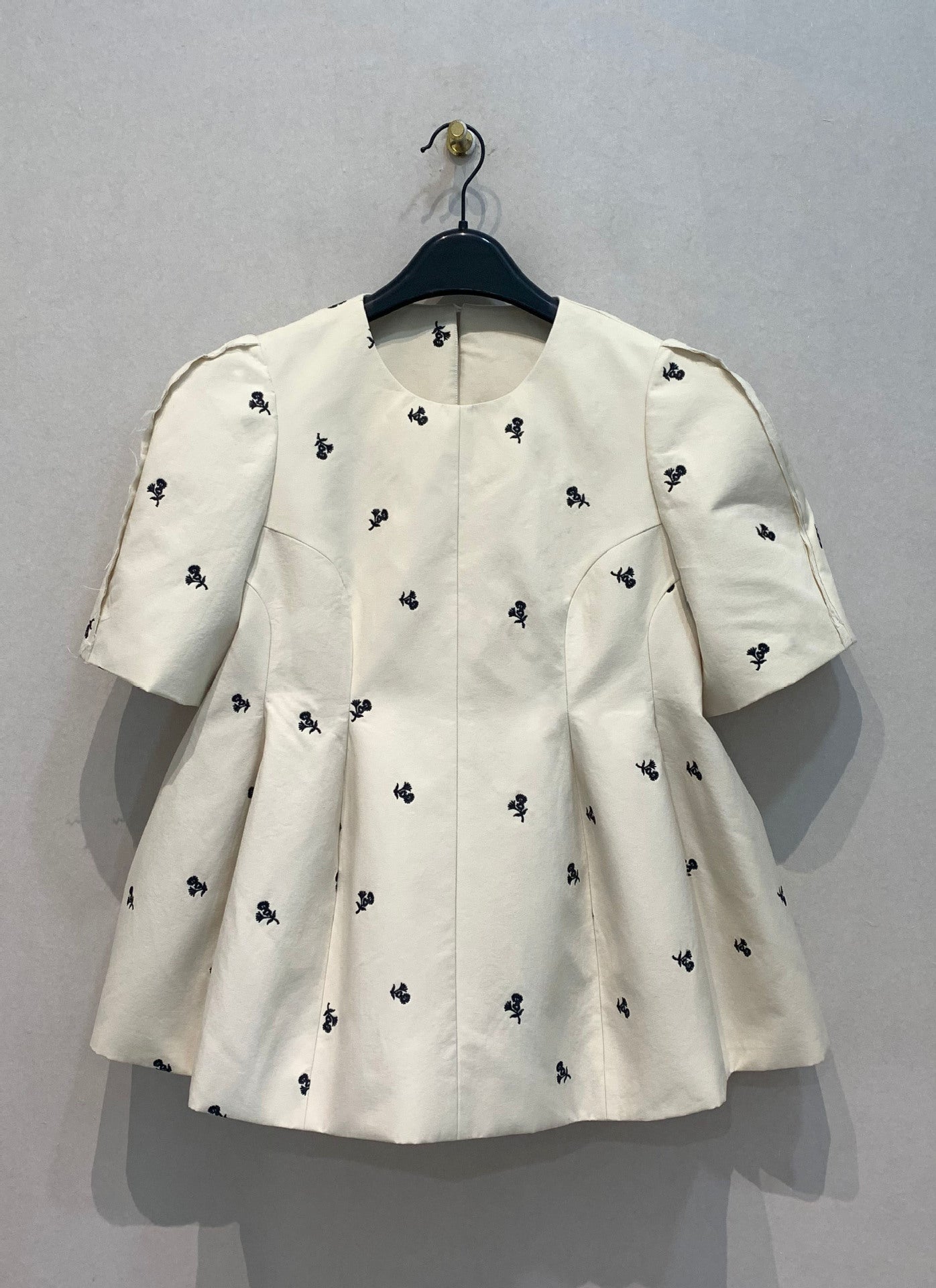 Spring and summer fashionable hair accessories temperament ins blogger silhouette art department top crisp temperament top