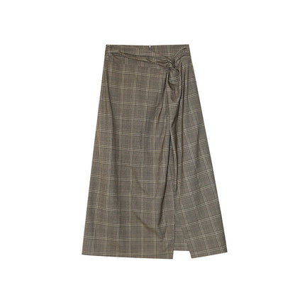 Early spring old money retro temperament long side split plaid skirt