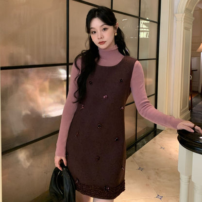 Age reduction and thin stacking sleeveless crew neck vest dress