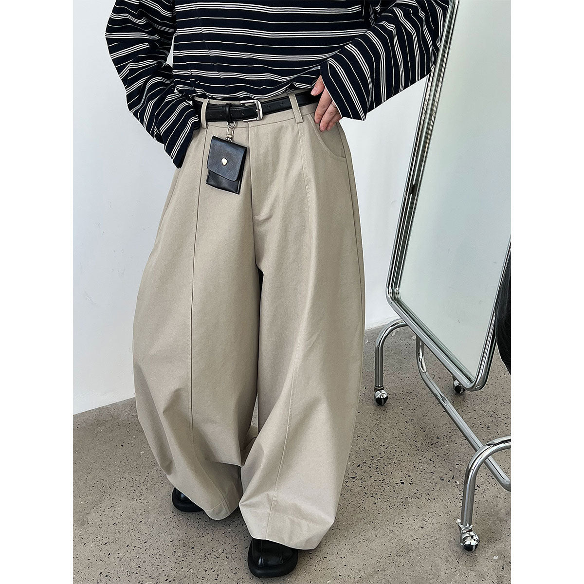 Korean retro casual scimitar wide-leg pants women's early autumn new silhouette loose drape trousers