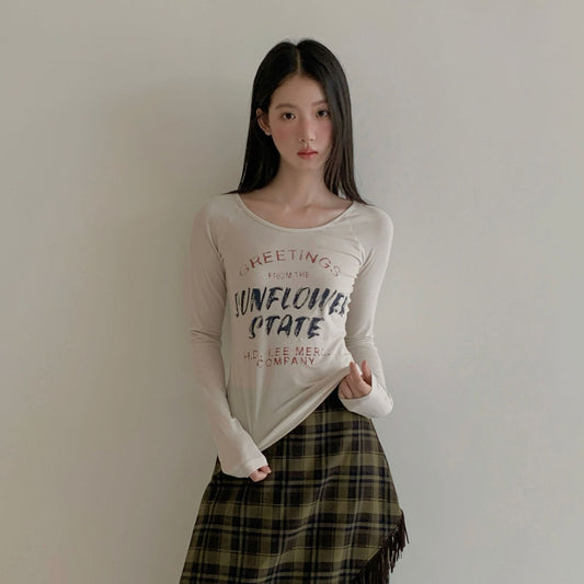 Versatile English letter print T-shirt women's long-sleeved U-neck top