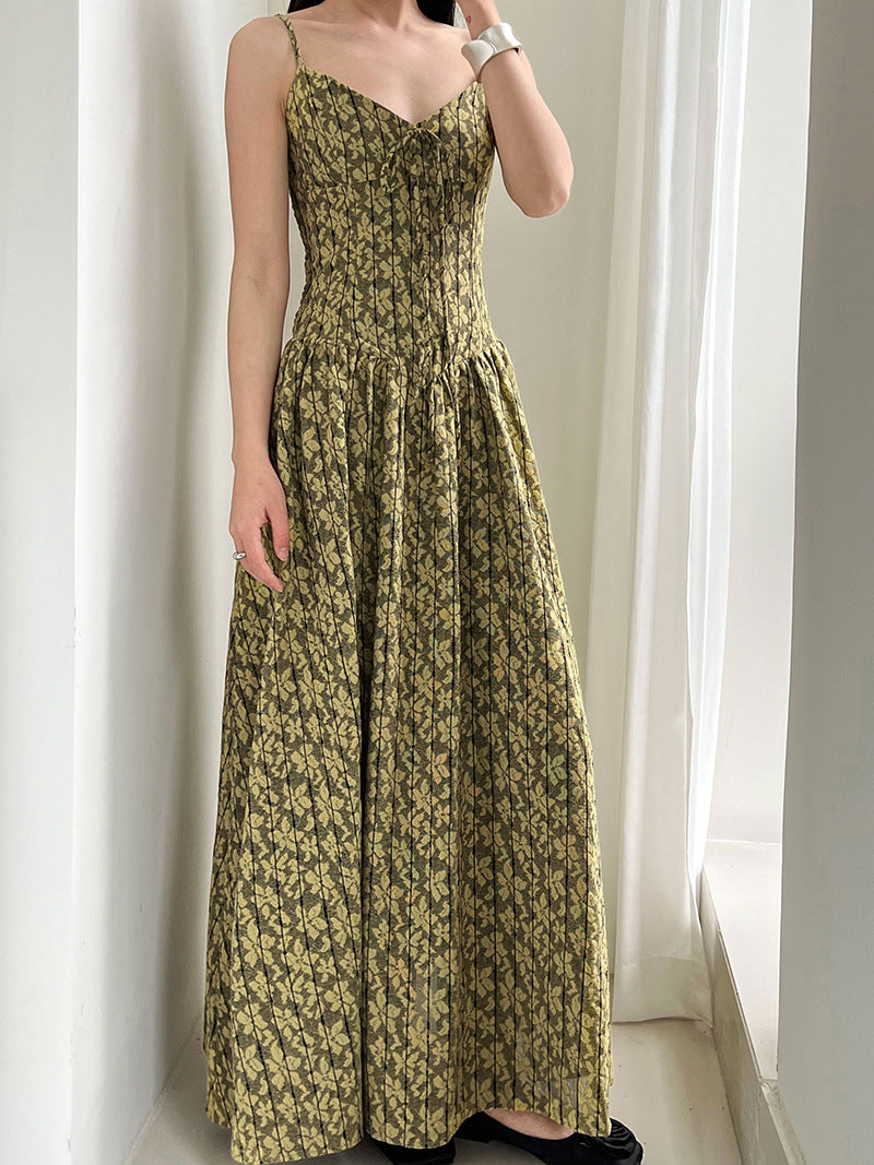 Korean version of sweet floral dress summer new waist pendulum suspender skirt vacation style dress