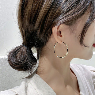 Irregular earrings Internet celebrity prime ring niche earrings fashion versatile high sense earrings women