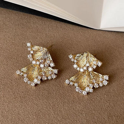 French court style light luxury fan earrings niche design temperament fashionable retro small skirt pendulum stud earrings