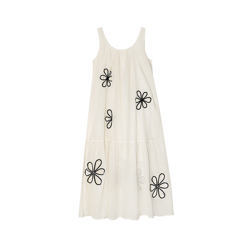 early spring French three-dimensional Mori hollow suspender skirt vacation dress
