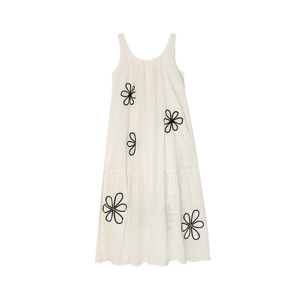 early spring French three-dimensional Mori hollow suspender skirt vacation dress