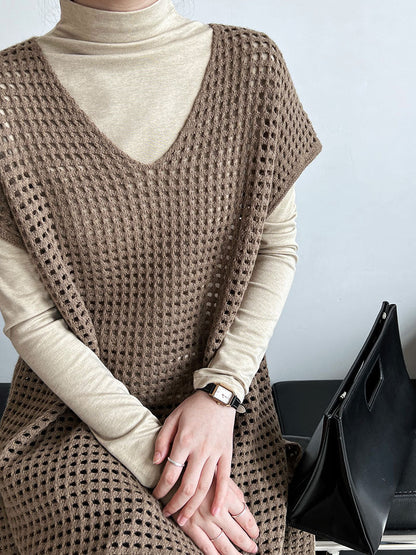 The new spring model is layered with a slim and simple inner soft waxy top