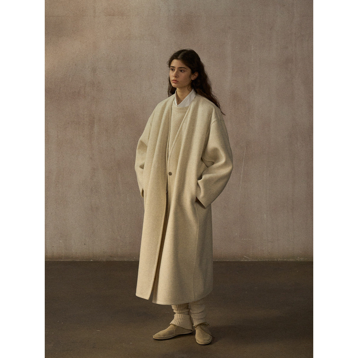 All wool meticulous soft warm simple V-neck loose silhouette double-sided nylon coat