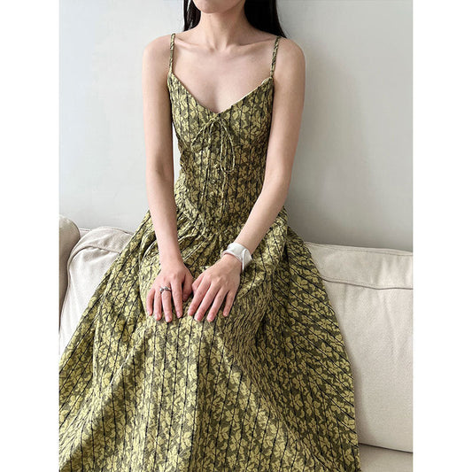 Korean version of sweet floral dress summer new waist pendulum suspender skirt vacation style dress