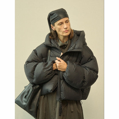 Hooded warm cloud-like light and super soft gall-free puff short down jacket