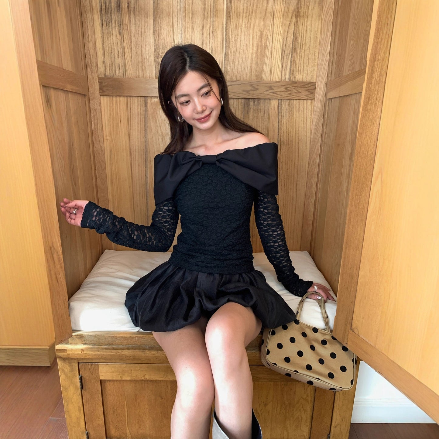 Sweet crochet hollow long-sleeved shoulder knit top