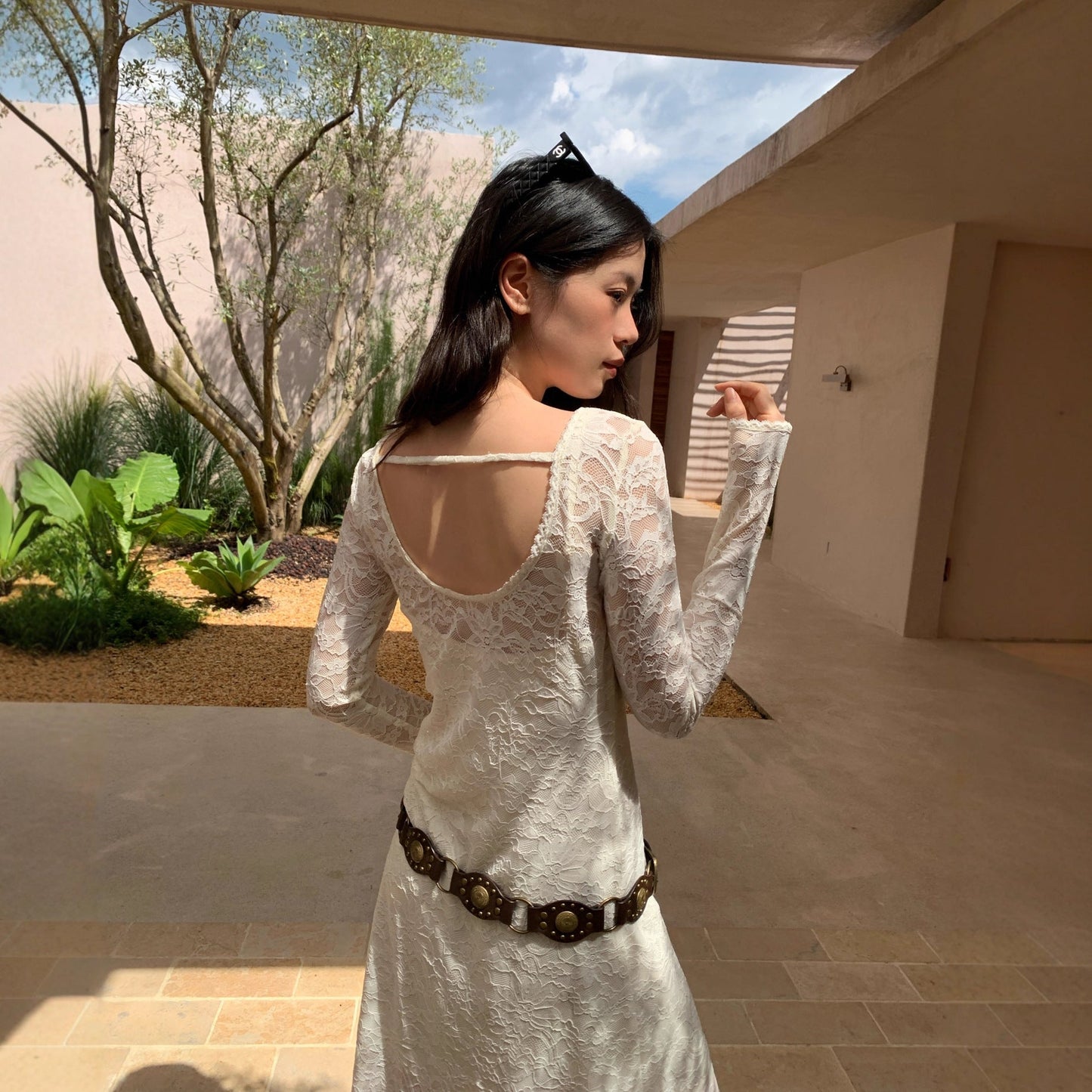 Autumn French Celebrity Temperament Waist Wrap Hips Hollow Lace Dress