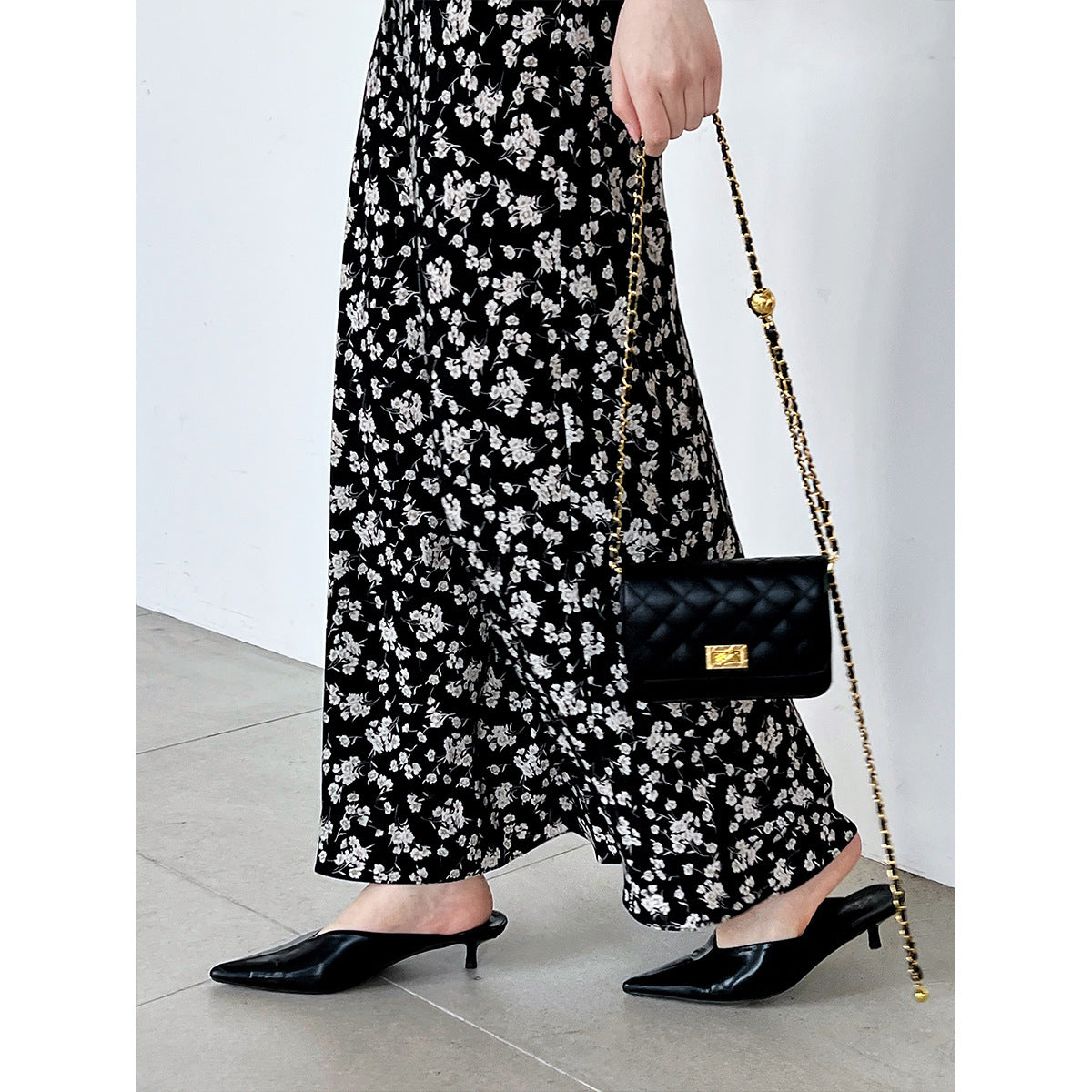 Square collar ruffle edge floral dress women's summer flying sleeves temperament Hepburn vest skirt