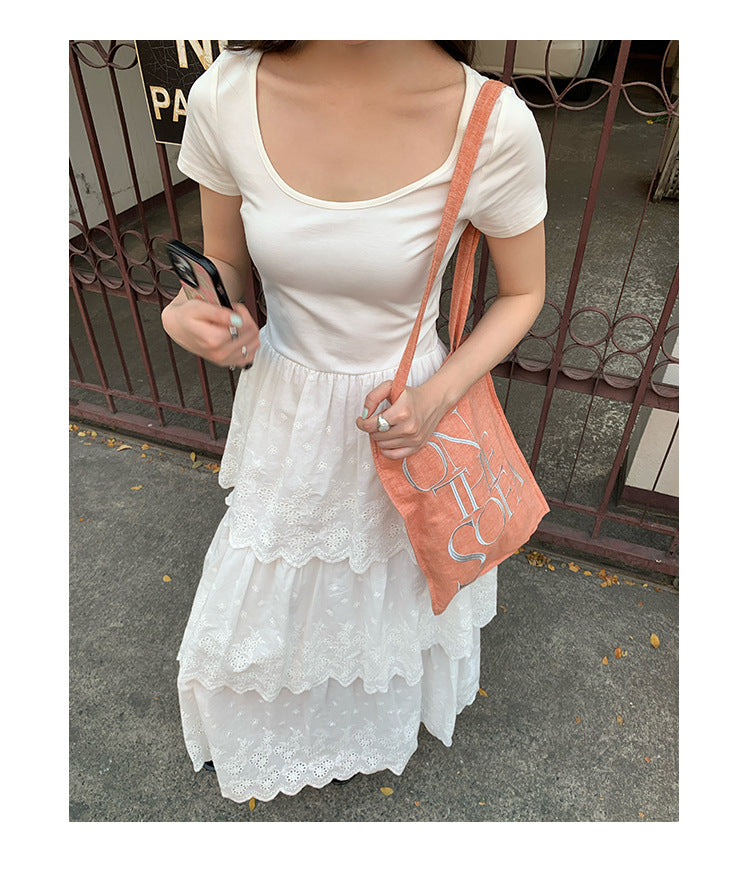 Gentle and sweet age-reducing lace cake dress