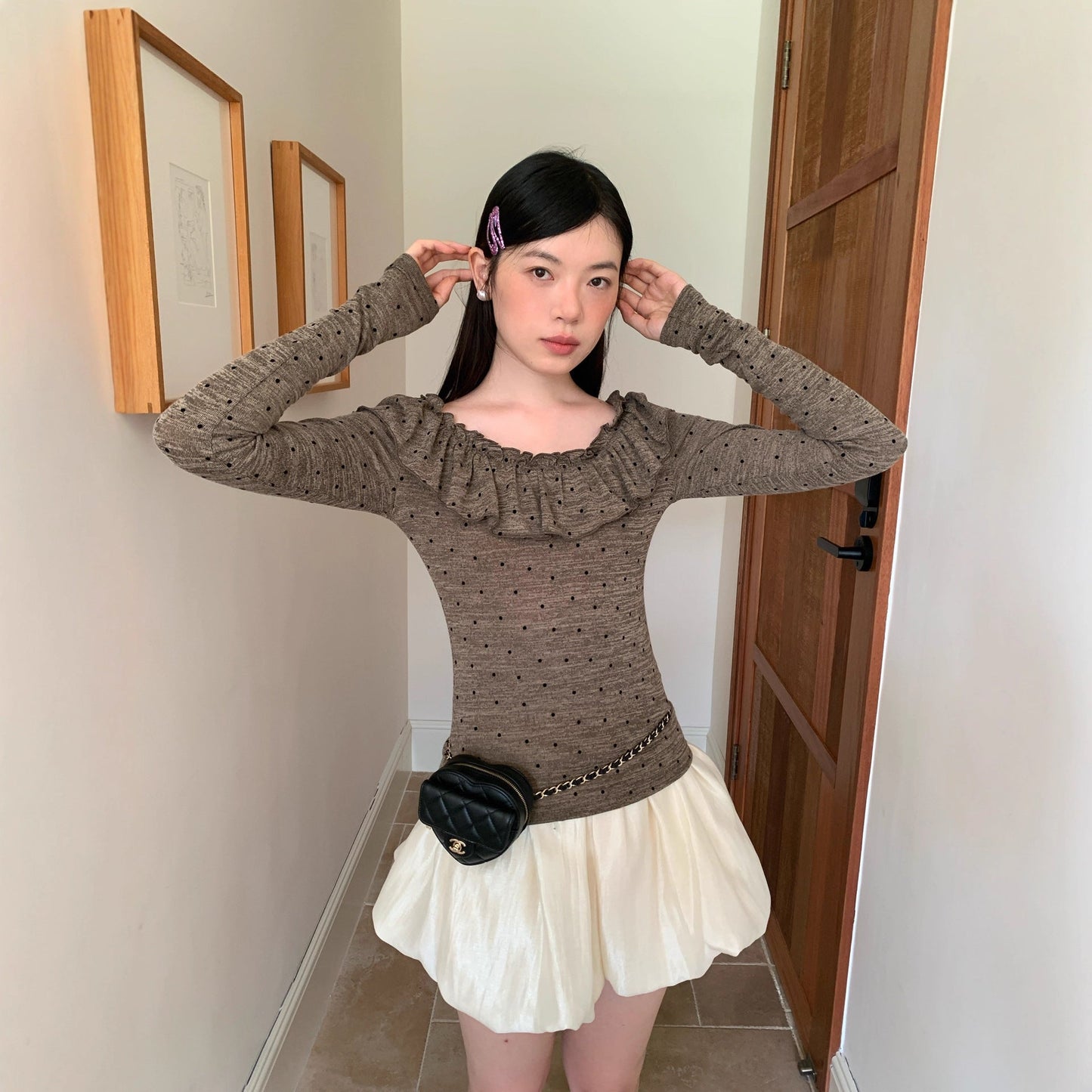 Sweet age-reducing slim-fit polka-dot long-sleeved ruffle top