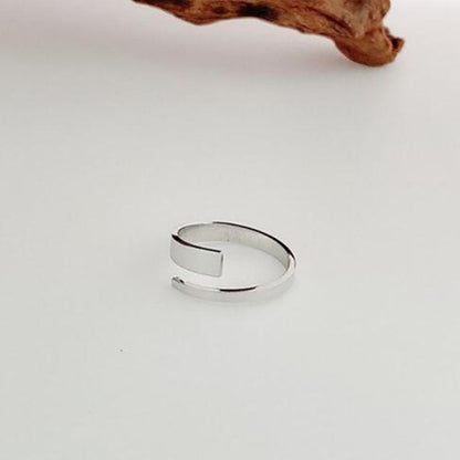 Korean version ins niche design ring, minimalist and versatile irregular texture, flat wire opening adjustable ring manufacturer