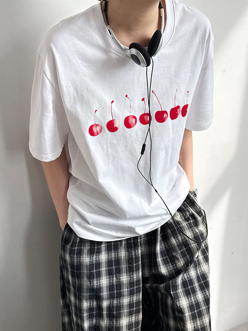 American age-reducing cherry print T-shirt