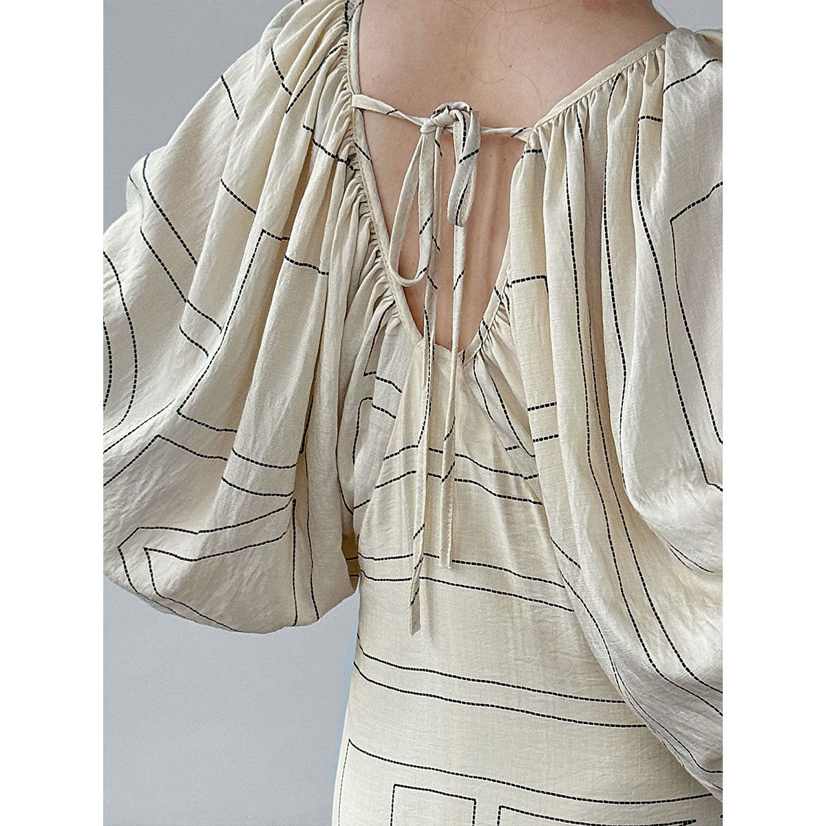 Korean puff sleeve resort style V-neck backless strap skirt summer new puff sleeve dress