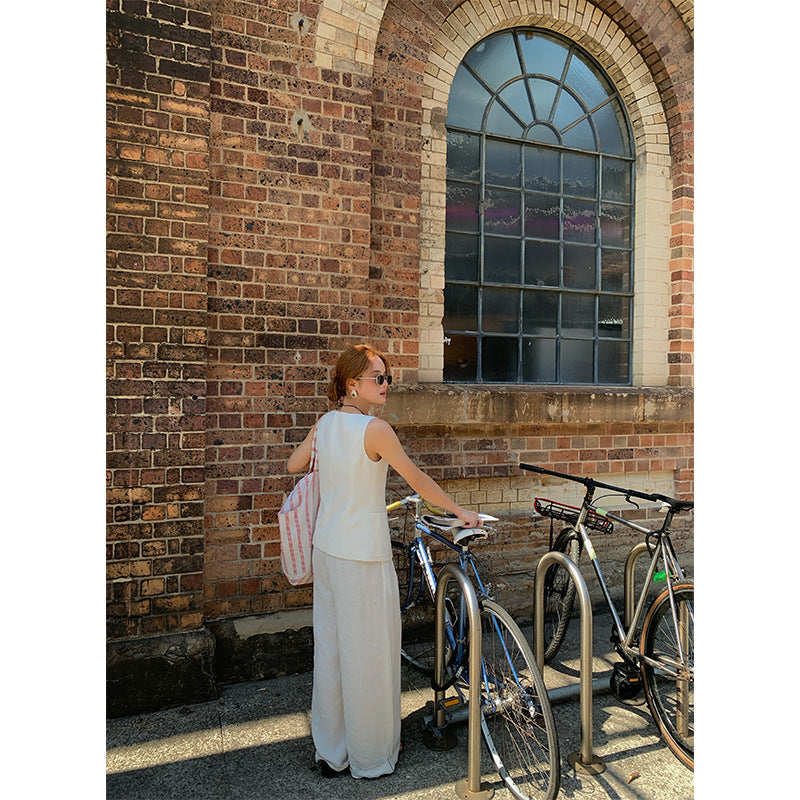 Simple loose linen high-waisted wide-leg trousers