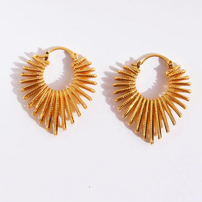 Line peach heart earrings, personalized niche design, high-end fashion earrings