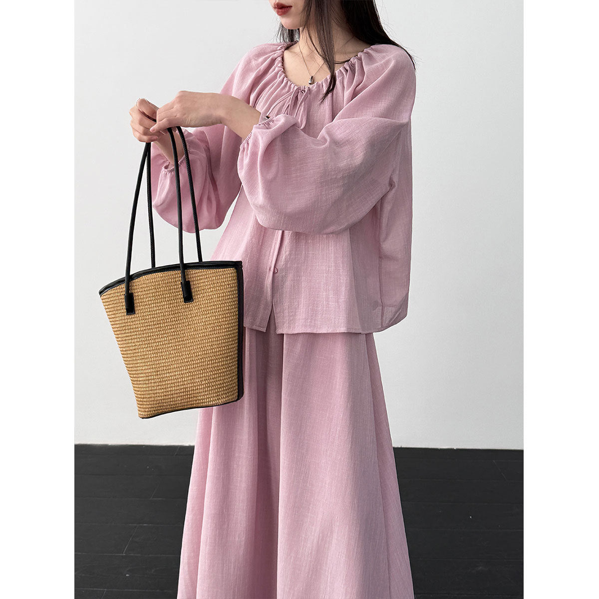 Korean gentle wind drawstring shirt + drape A-shaped skirt women's 26 spring new commuter suit