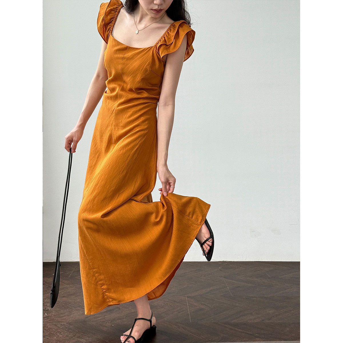 French small flying sleeve temperament dress summer new back hollow waist thin vest skirt