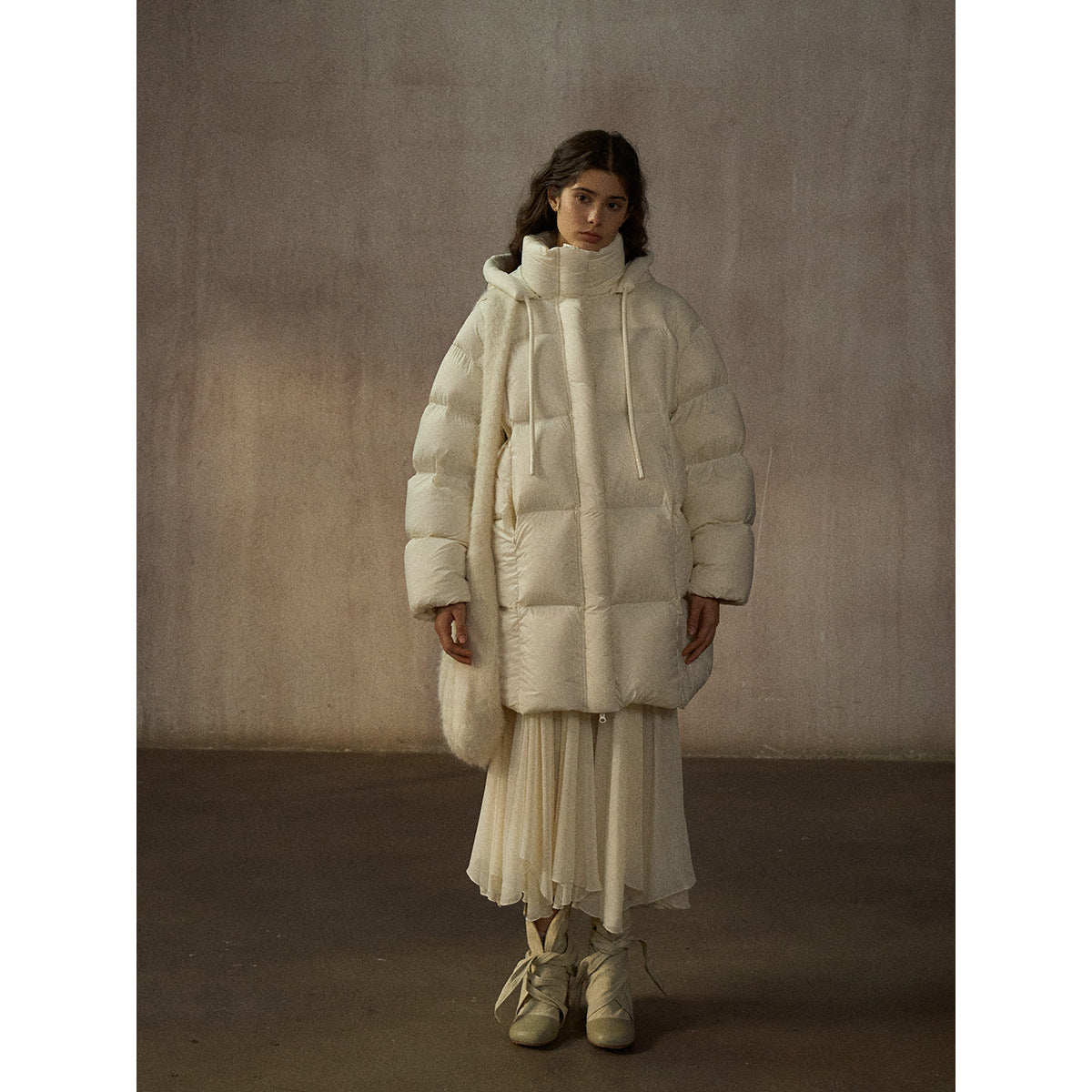 Classic Puff Hooded Warm Cocoon Loose Medium Length 90 White Duck Down Jacket
