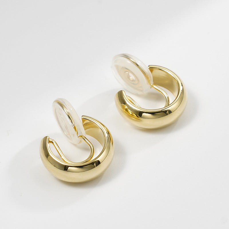 Small C-shaped smooth geometric pattern incense plate ear clips, women can wear earrings without ear piercings, temperament earrings factory direct sales