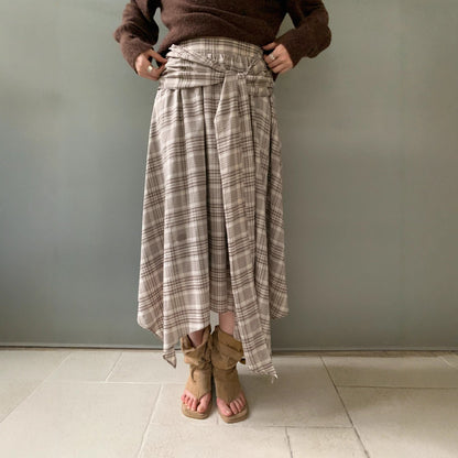 Niche design straps irregular plaid skirt
