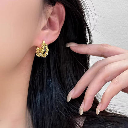 Light luxury broken silver, circle earrings, women's niche design, high-end ear buckles, exaggerated temperament, cold wind earrings