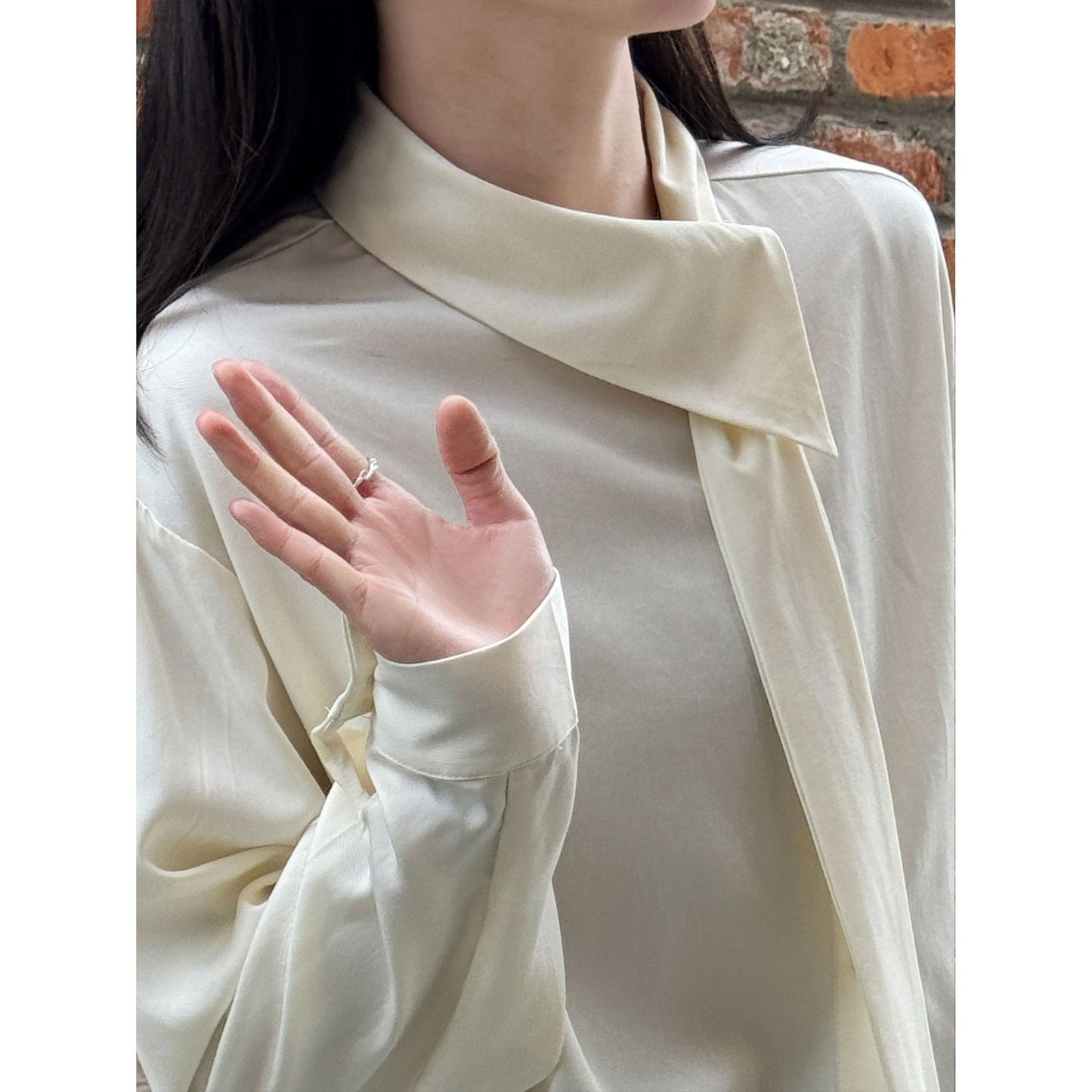 French design strap collar temperament shirt women's 26 early spring Tencel relaxation niche shirt